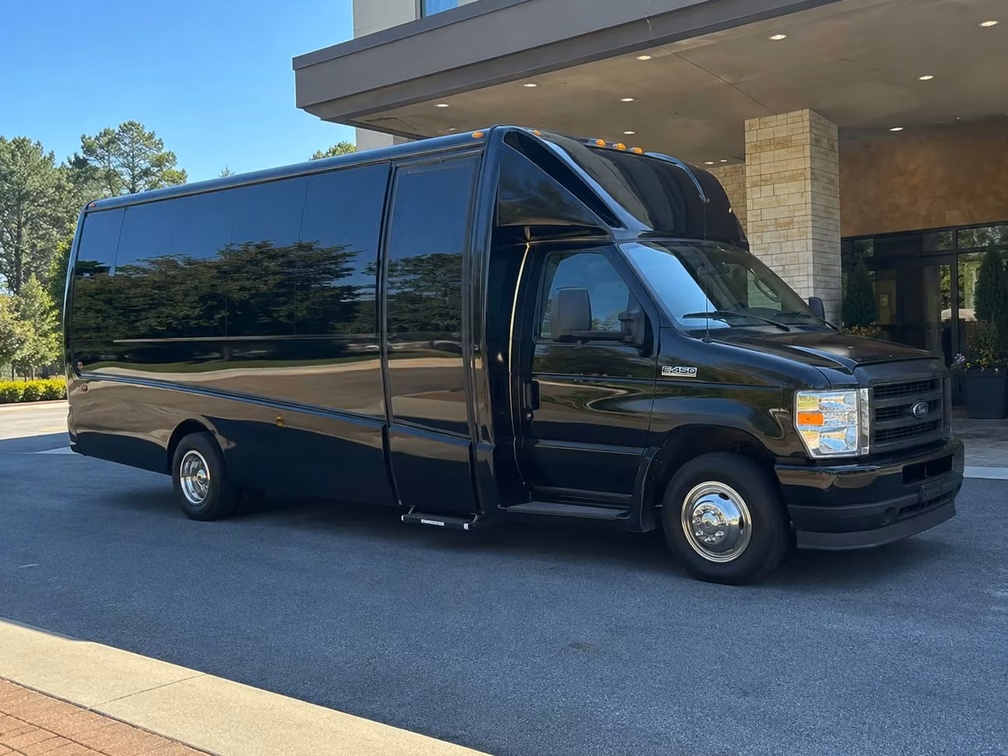 norman airport transfer shuttle bus services