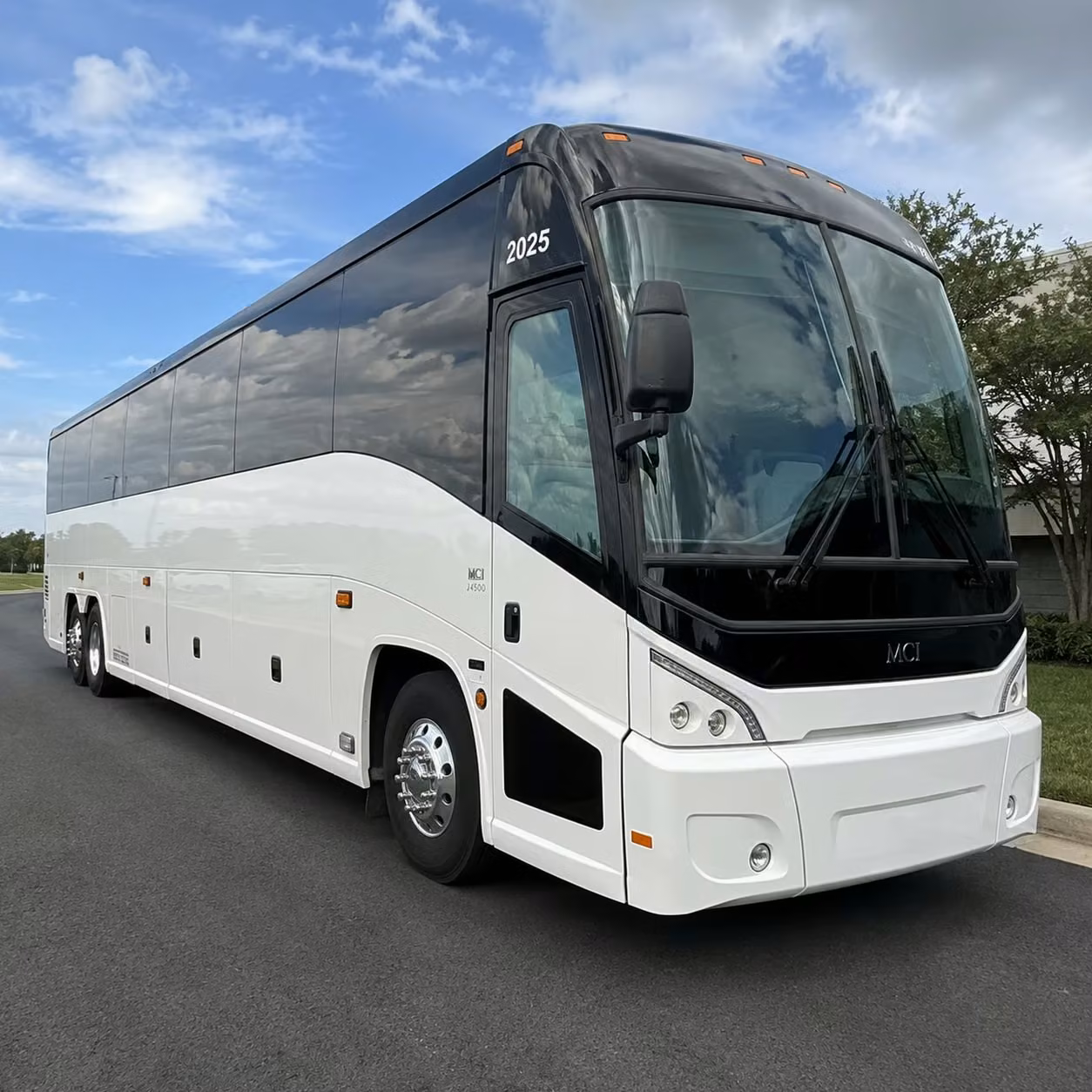 norman employee shuttle services for daily commuters and campus connections